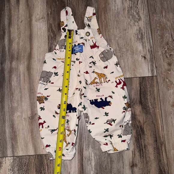 Oshkosh b’ Gosh Vintage Rare Vestbak Safari print Overalls size 3-6 Months - Picture 5 of 7